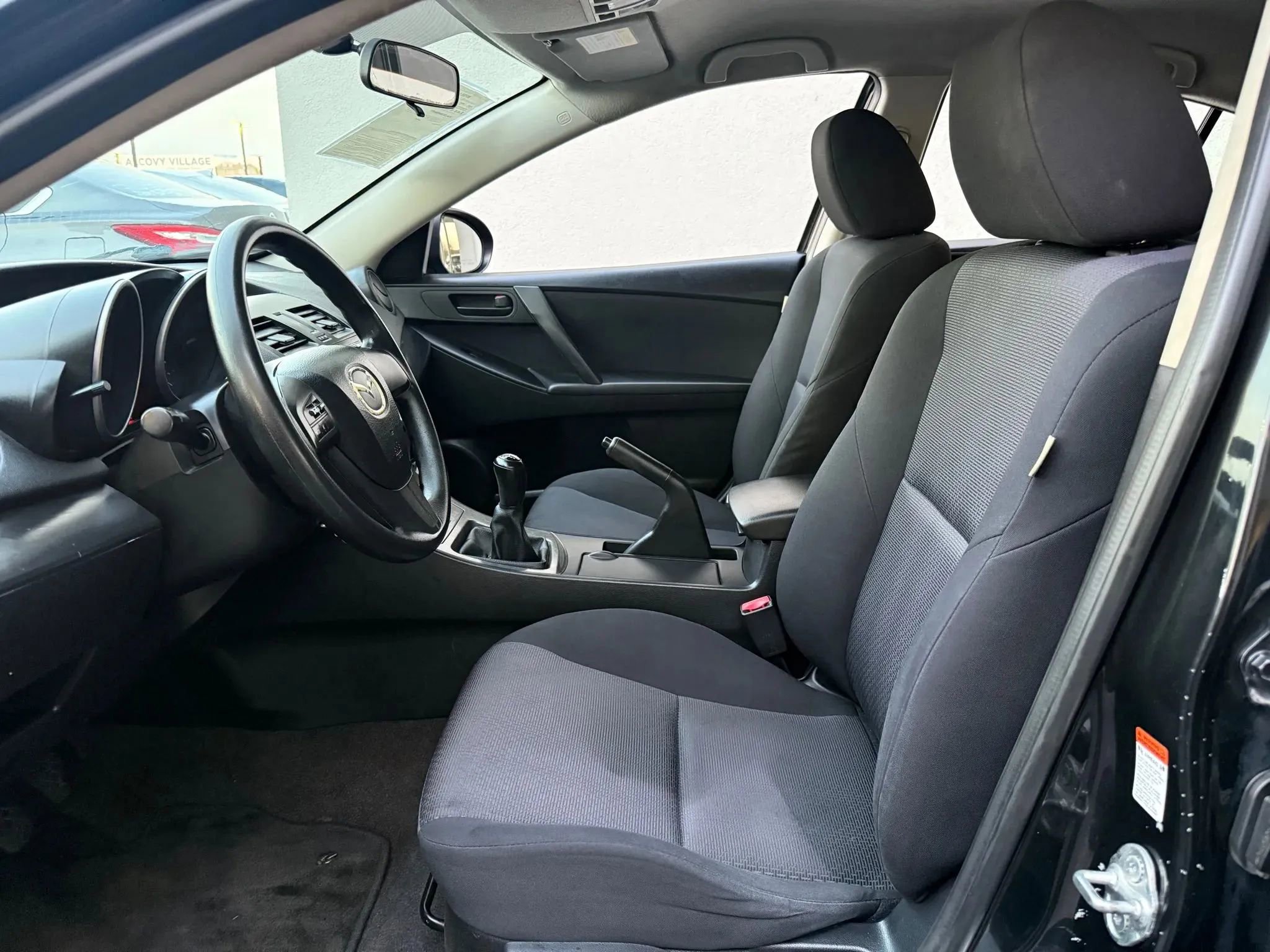 Used 2010 MAZDA MAZDA3 i Sport image 2