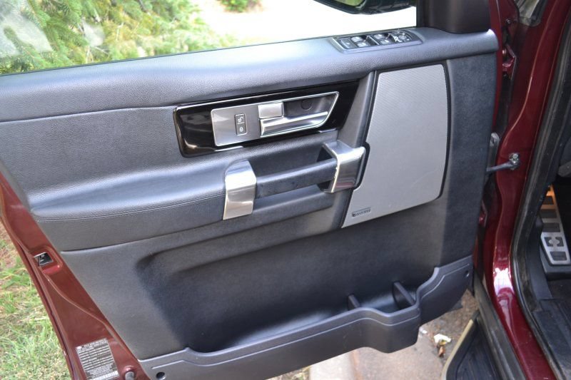 Used 2016 Land Rover LR4 HSE AWD/4WD image 16