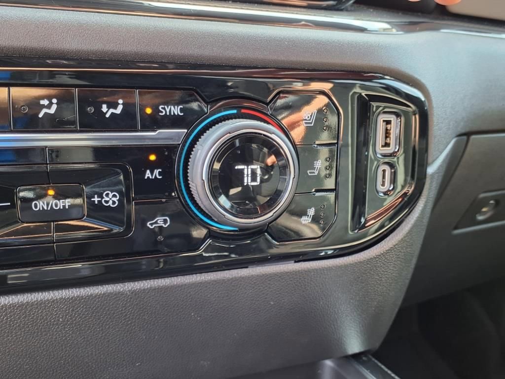 Used 2023 Chevrolet Silverado 1500 ZR2 w/ Technology Package image 22