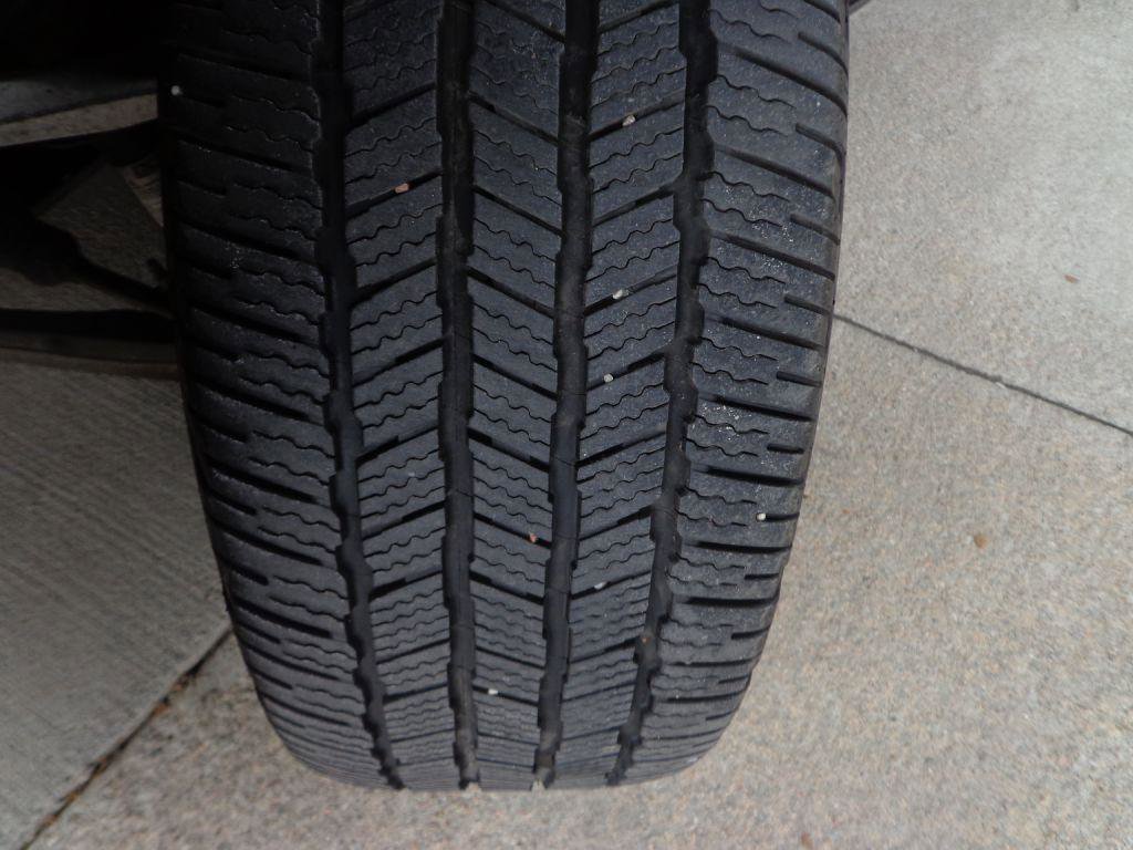 Used 2015 Chevrolet Suburban LTZ image 7