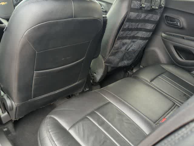 Used 2019 Chevrolet Trax LT w/ LT Convenience Package AWD/4WD image 18
