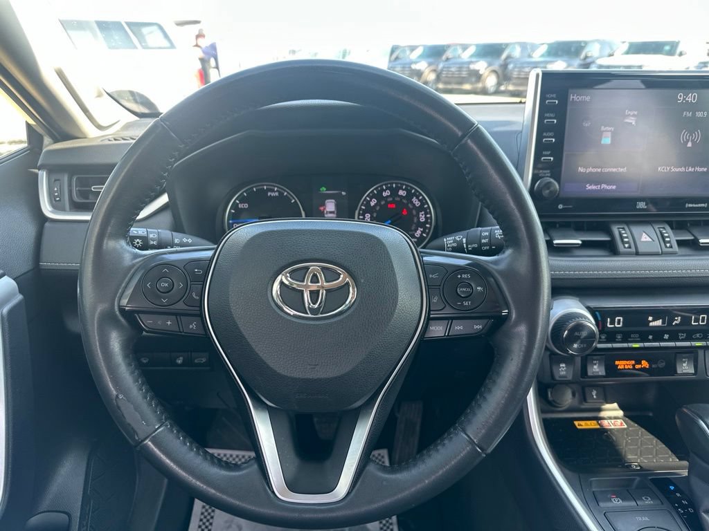 Used 2022 Toyota RAV4 XLE Premium AWD/4WD image 16
