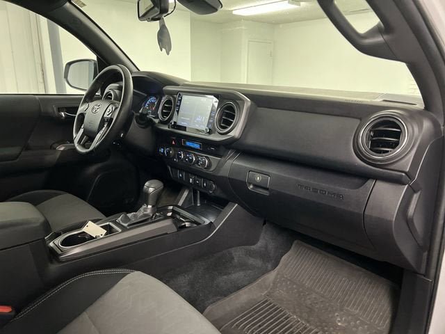 Used 2023 Toyota Tacoma TRD Off-Road AWD/4WD image 27