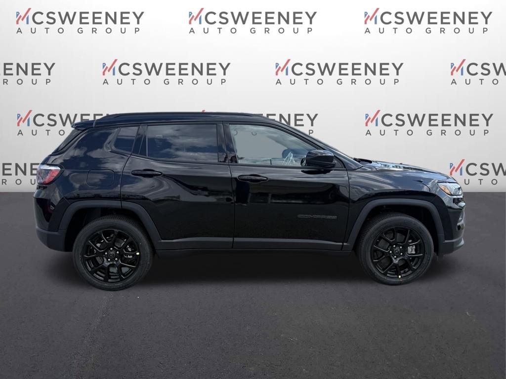 New 2026 Jeep Compass Latitude image 6