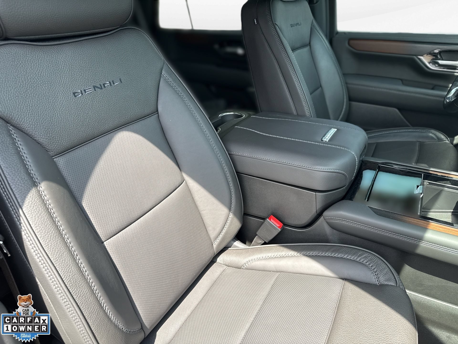 Used 2026 GMC Yukon Denali w/ Sun & Power Step Package RWD image 26