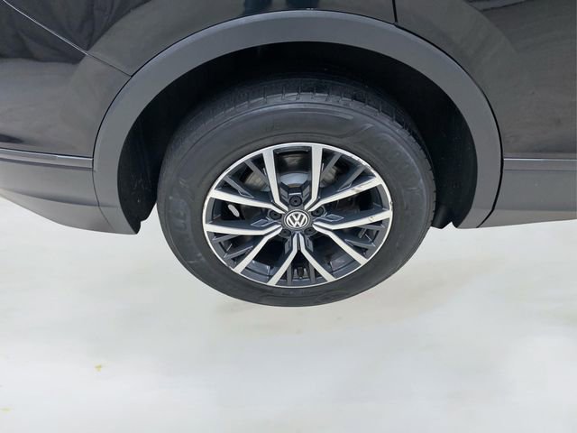 Used 2019 Volkswagen Tiguan SE image 16