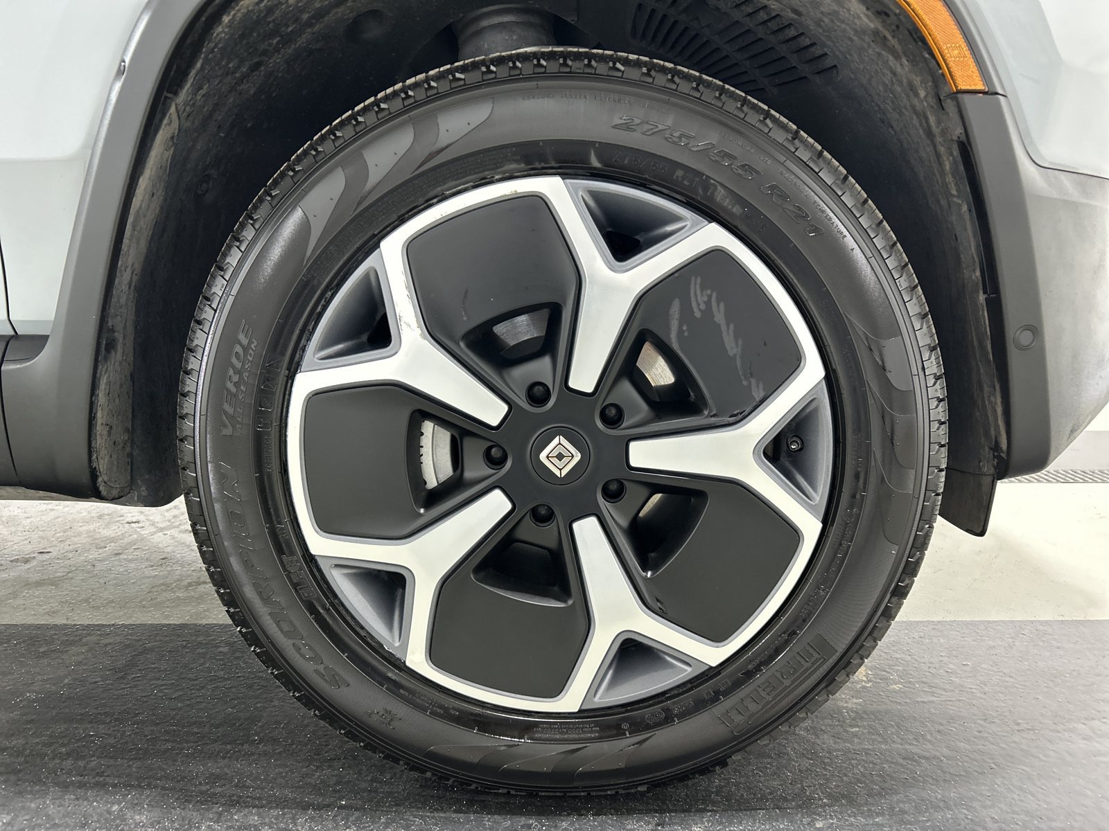 Used 2024 Rivian R1T Adventure Dual AWD/4WD image 11