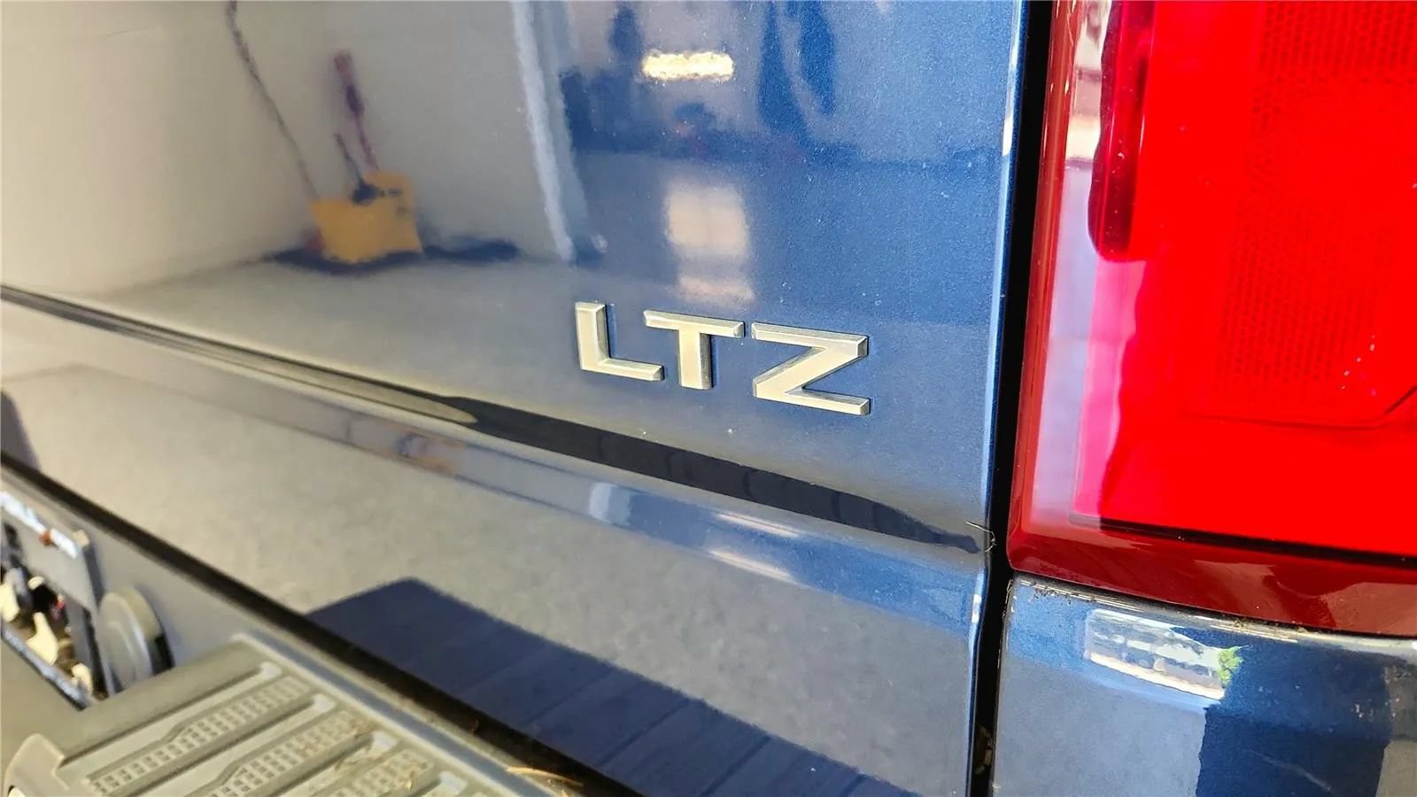 Used 2019 Chevrolet Silverado 1500 LTZ AWD/4WD image 22
