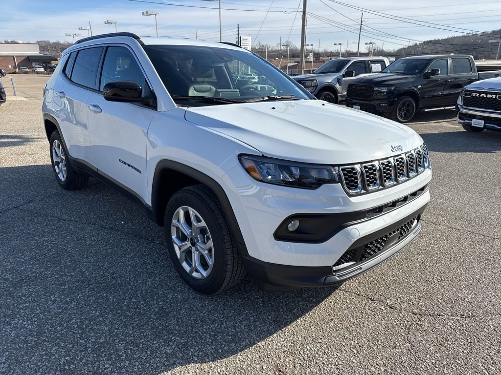 New 2026 Jeep Compass Latitude image 8