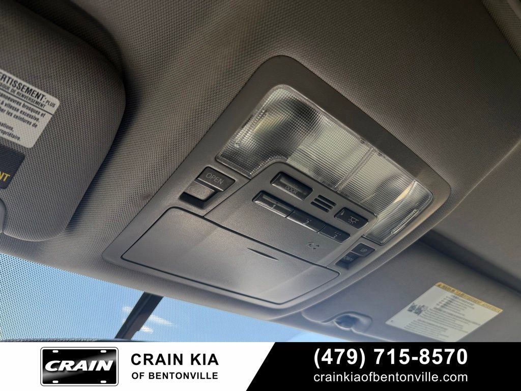 Used 2016 Toyota Highlander XLE FWD image 21