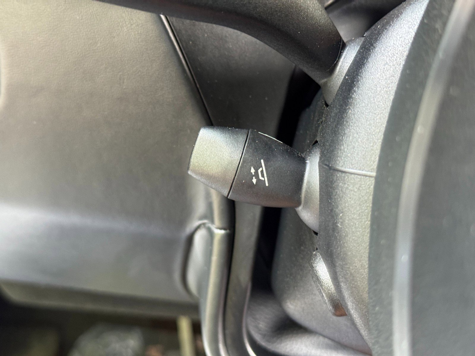 Used 2018 Mercedes-Benz G 550 Squared image 20