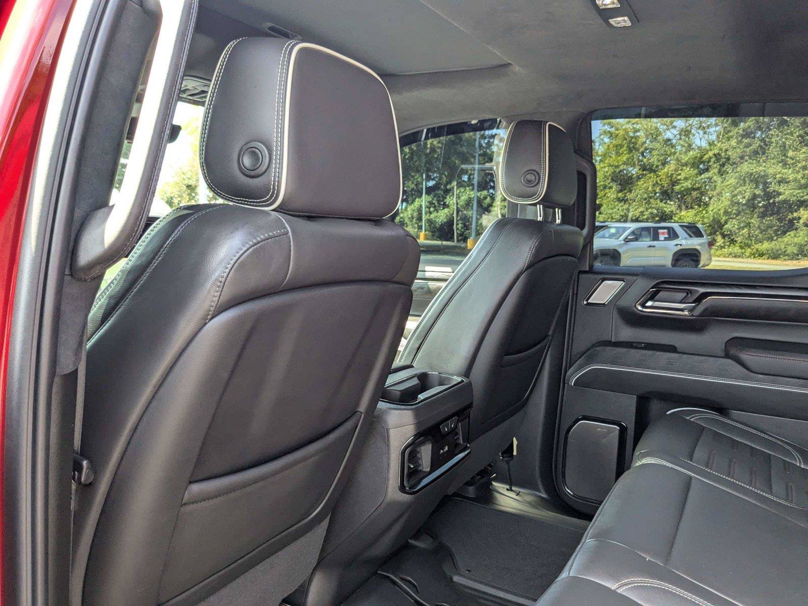 Used 2025 GMC Sierra 1500 AT4X AWD/4WD image 38