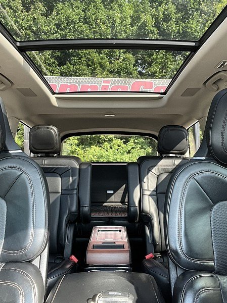 Used 2020 Lincoln Aviator Reserve w/ Equipment Group 202A AWD/4WD image 13