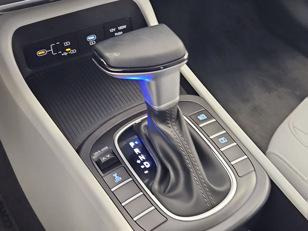 Certified 2025 Hyundai Kona SEL AWD/4WD image 20