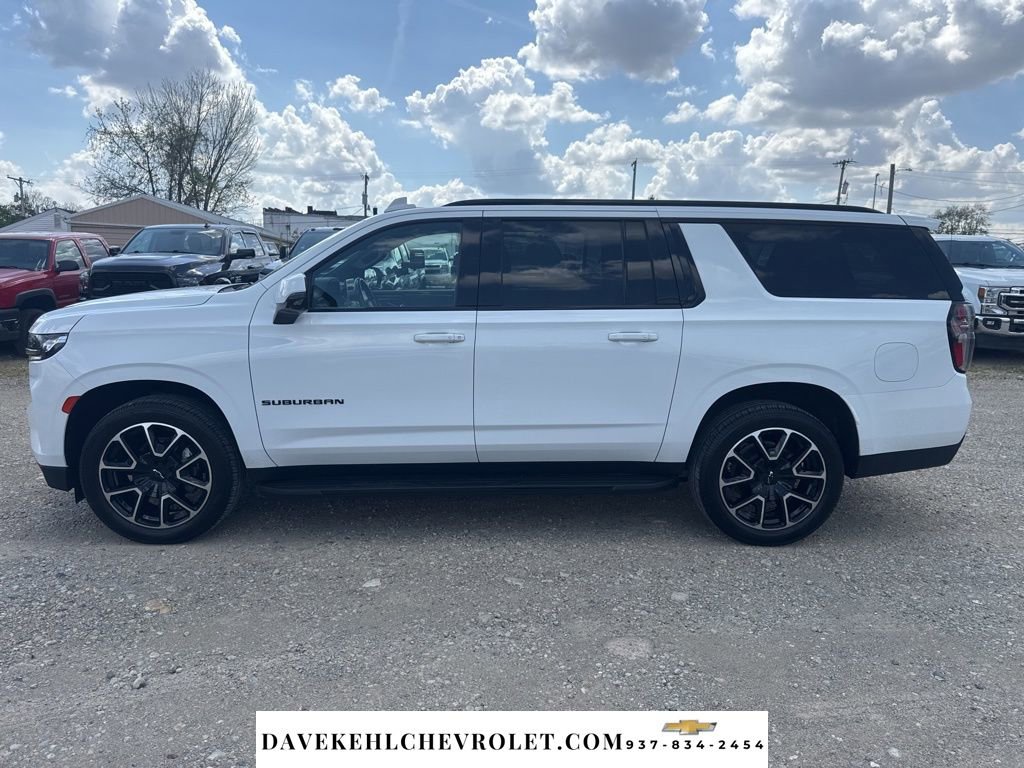 Certified 2022 Chevrolet Suburban RST w/ Luxury Package AWD/4WD image 2