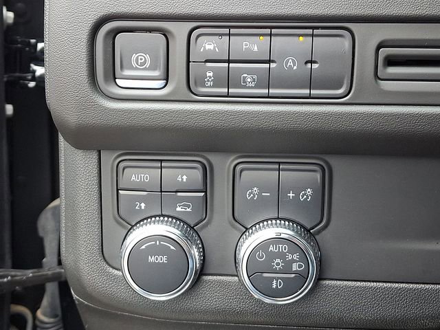 Used 2024 GMC Yukon XL SLT image 28