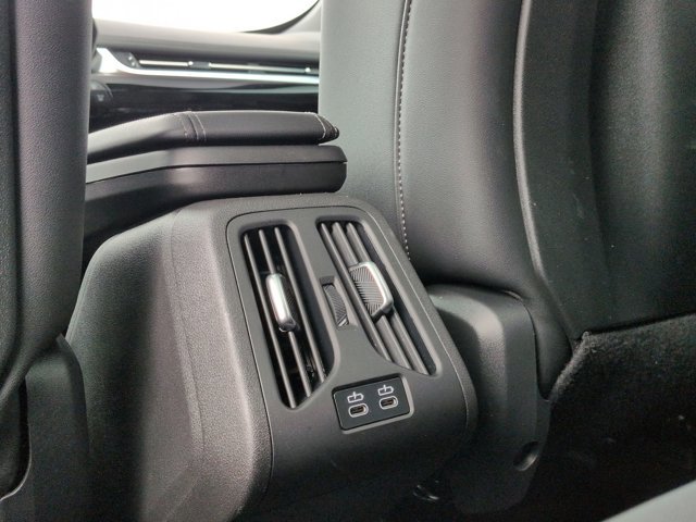 Used 2025 BMW X1 xDrive28i w/ Convenience Package image 17