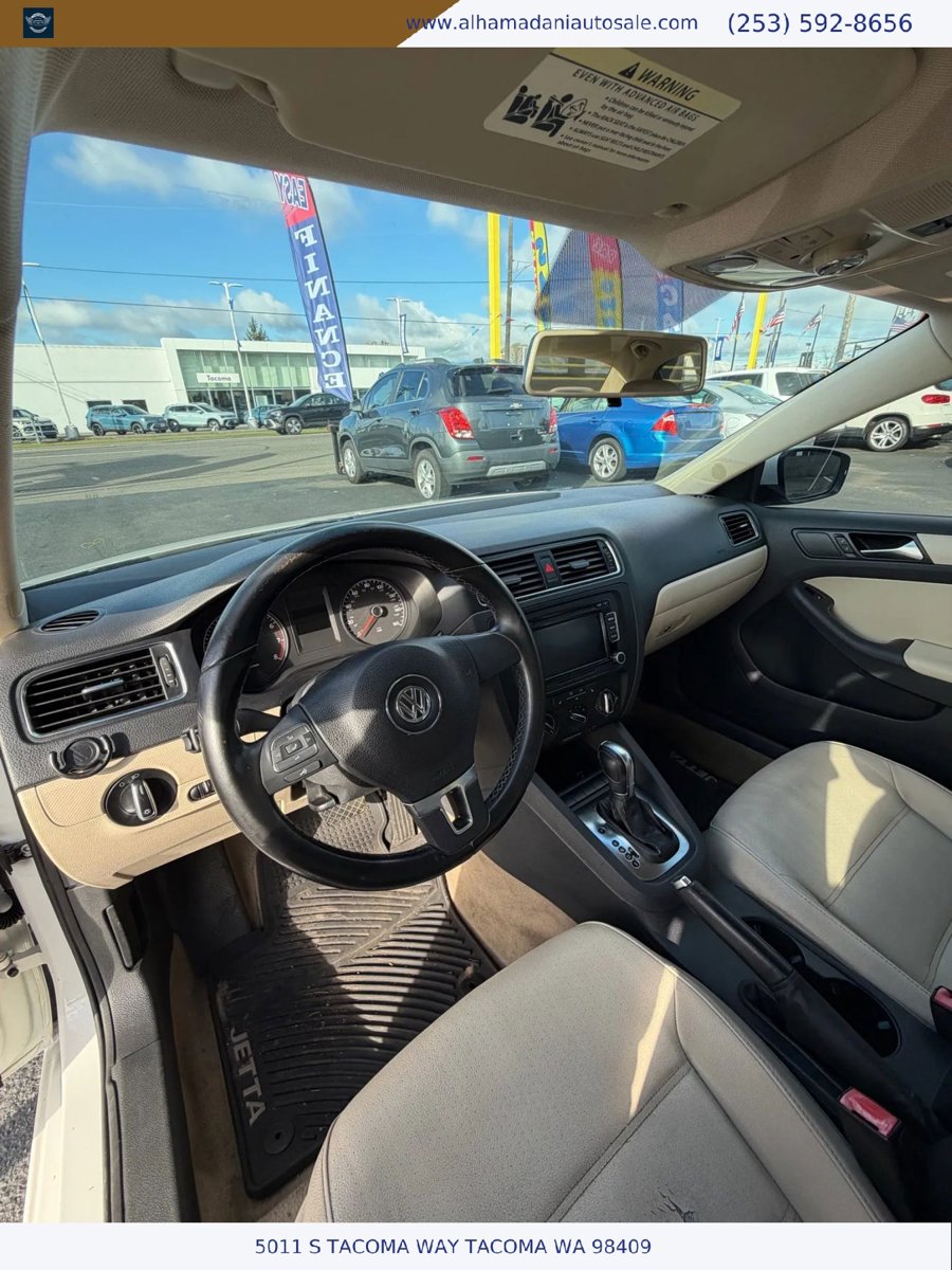 Used 2011 Volkswagen Jetta SE image 16