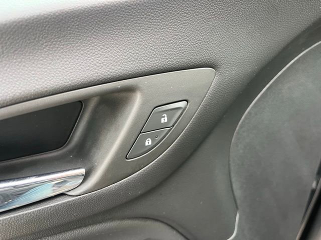 Used 2023 Chevrolet Equinox LT image 12