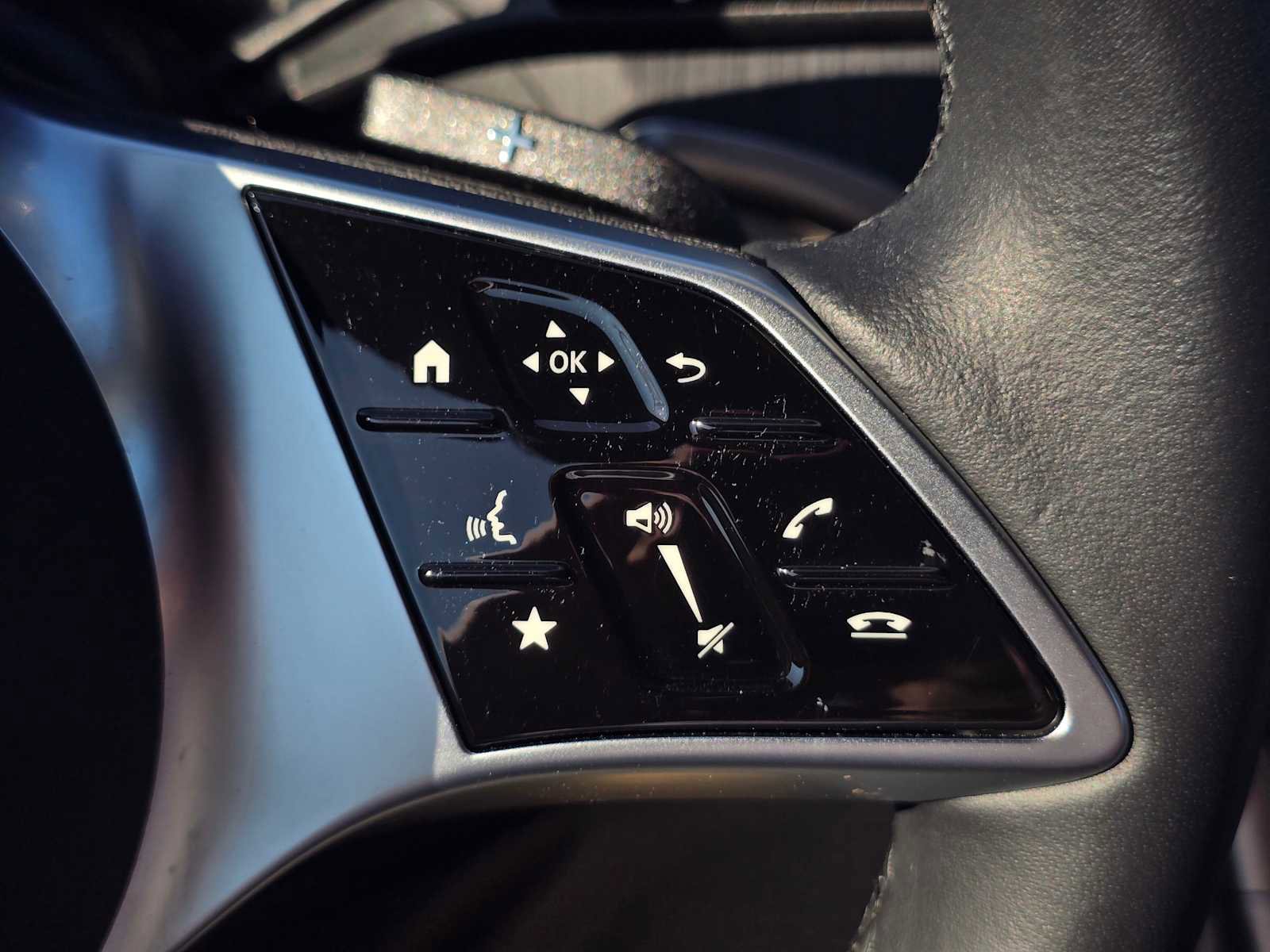 Used 2025 Mercedes-Benz C 300 Sedan image 33