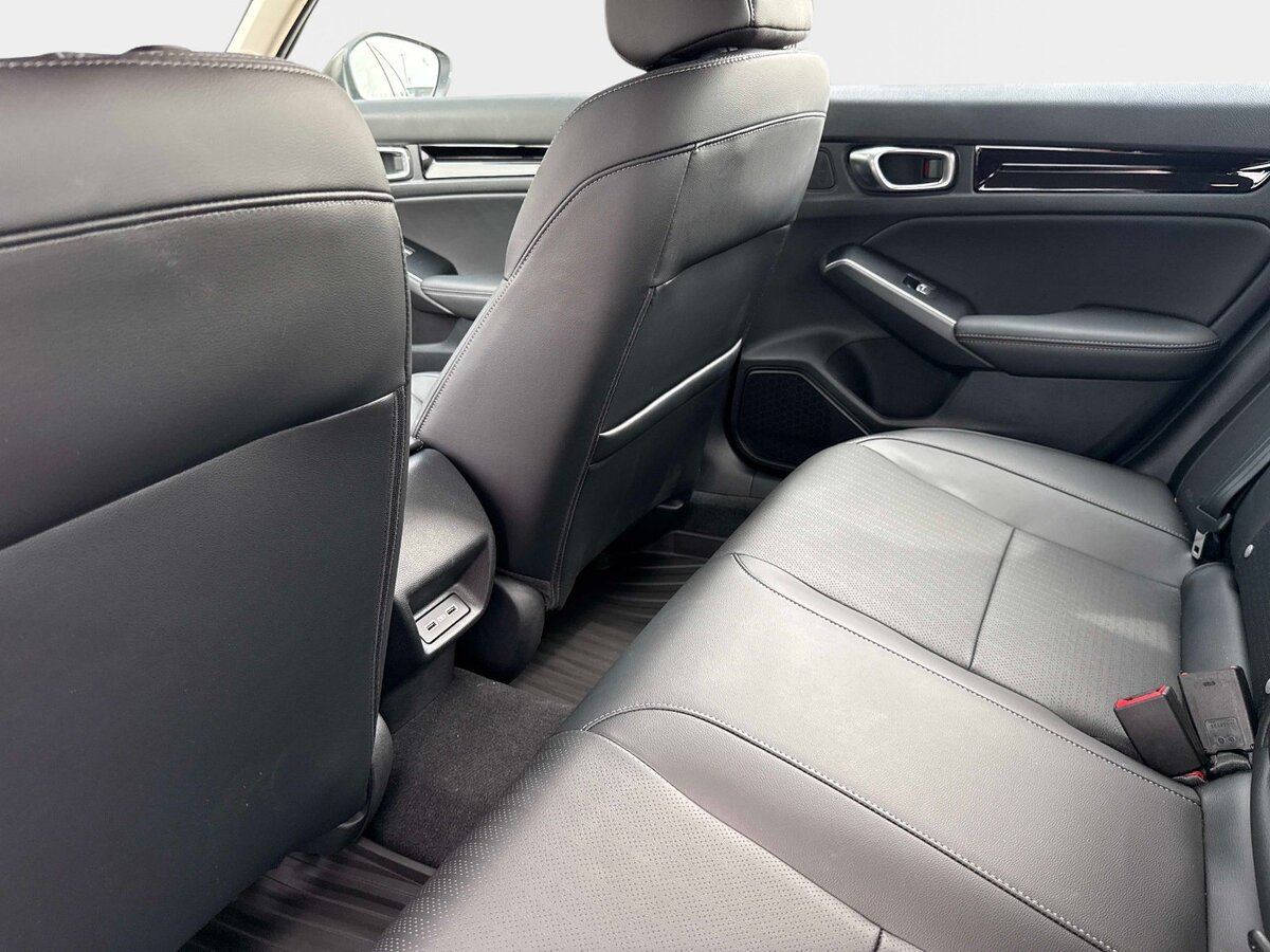 Used 2024 Honda Civic Touring image 13