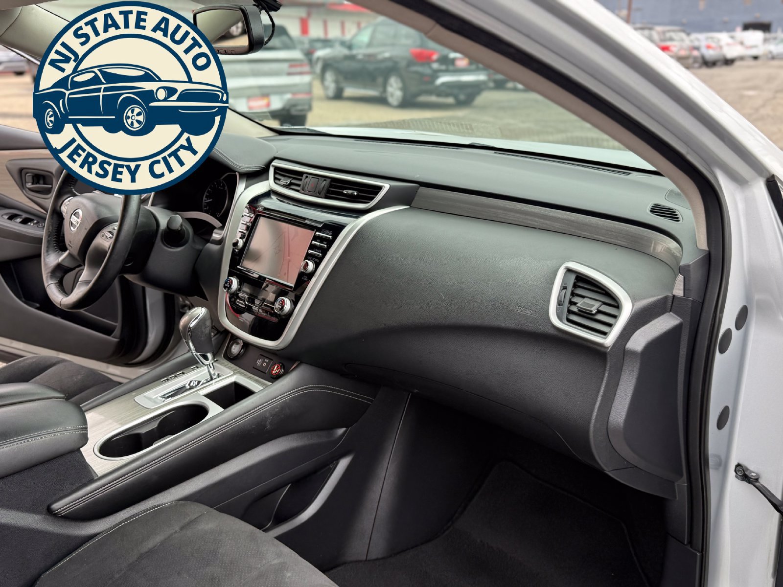 Used 2018 Nissan Murano SV AWD/4WD image 16