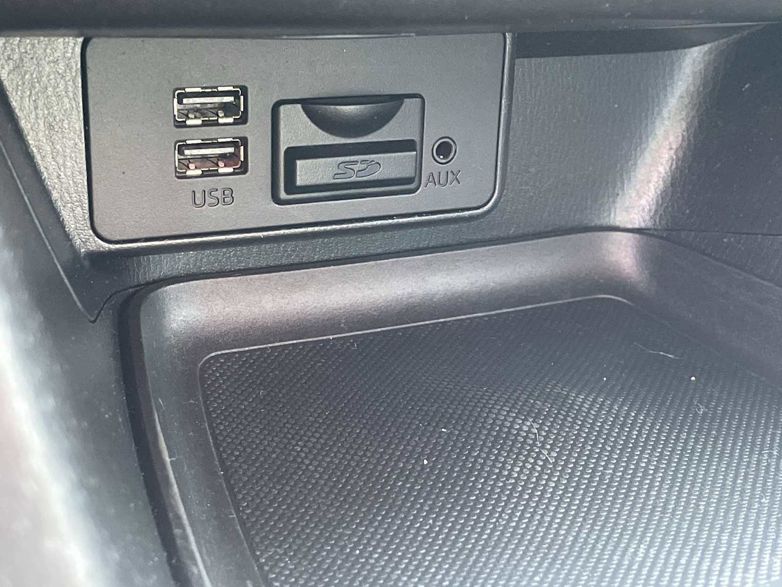 Used 2015 MAZDA MAZDA3 i Touring image 21