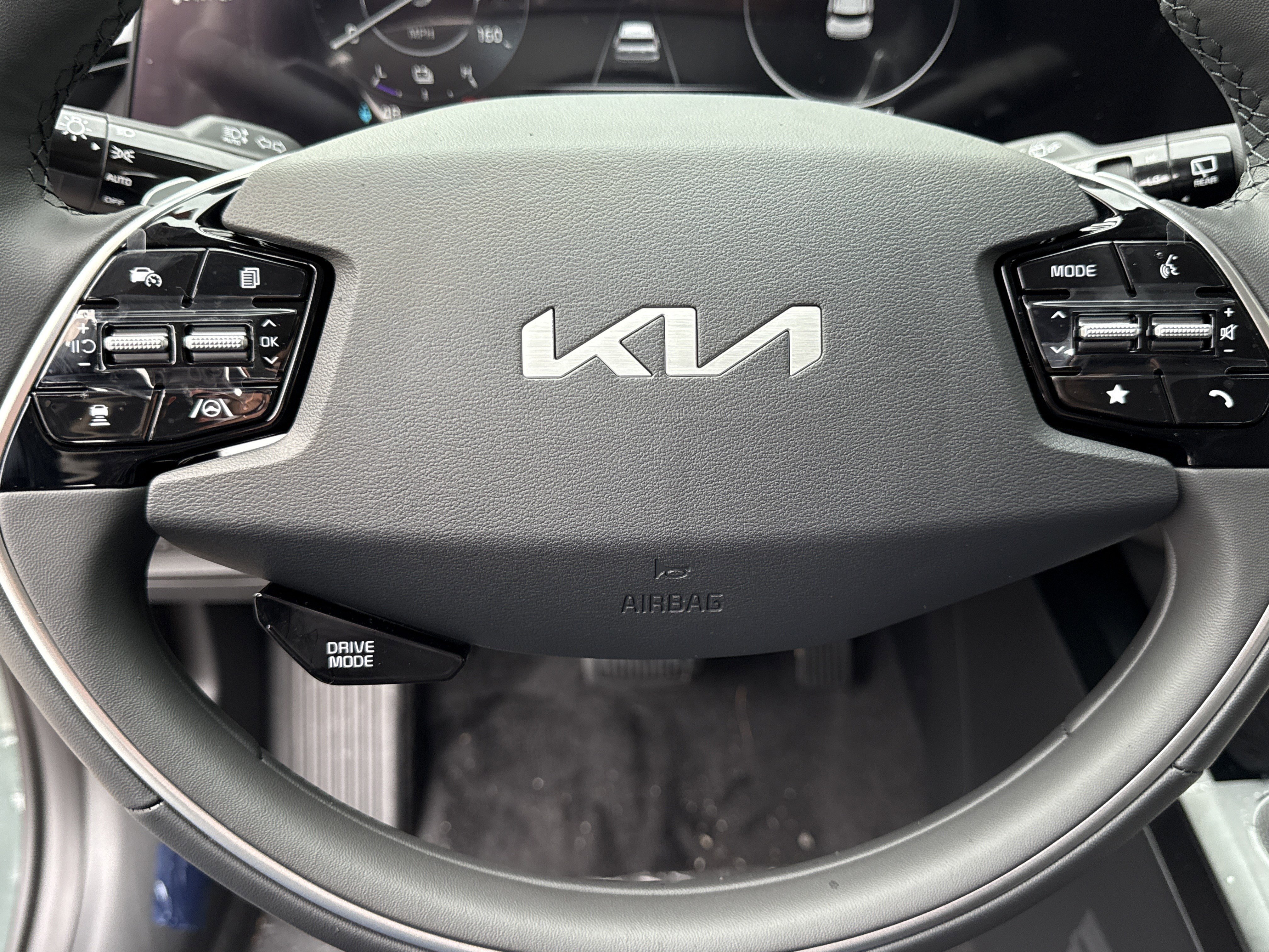 New 2025 Kia Niro Wind w/ Wind Preserve Package image 12