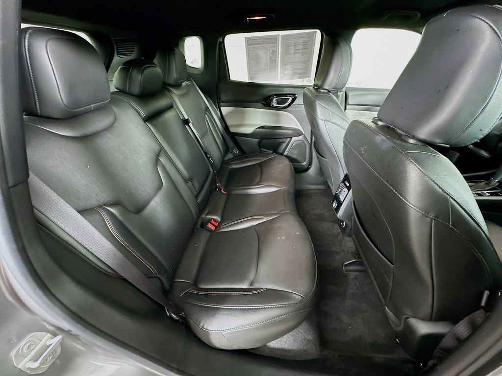 Certified 2024 Jeep Compass Limited image 36