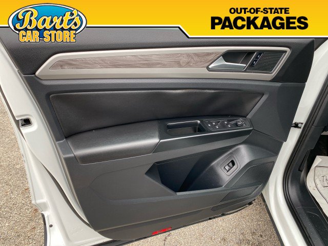 Used 2020 Volkswagen Atlas Cross Sport SE w/ Panoramic Sunroof Package FWD image 23