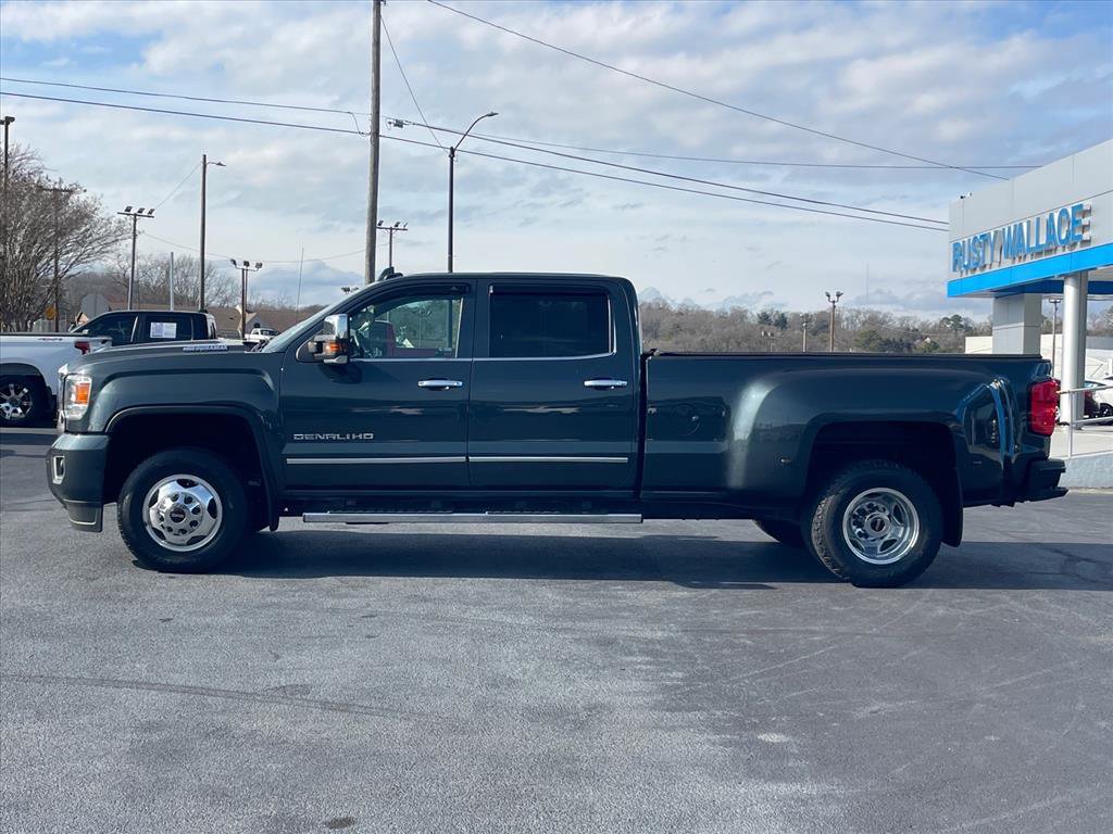 Used 2019 GMC Sierra 3500 Denali w/ Duramax Plus Package image 4