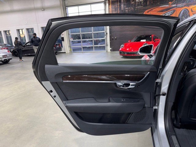 Used 2018 Volvo S90 T5 Momentum w/ Convenience Package image 53