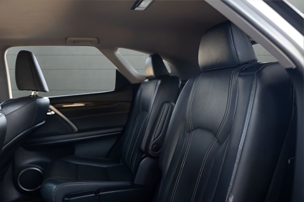 Used 2018 Lexus RX 350L AWD image 62