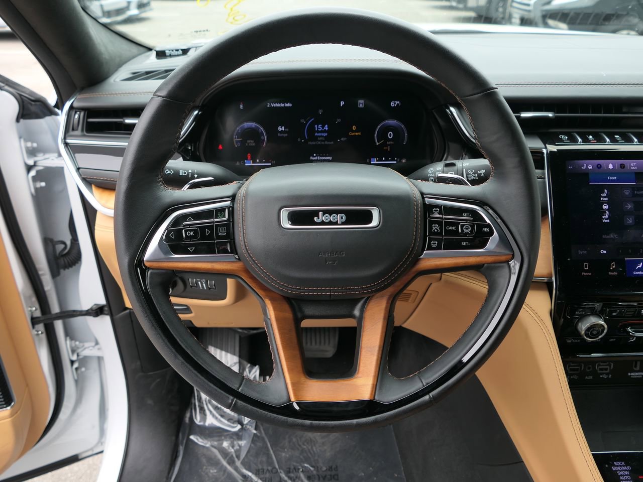 Used 2023 Jeep Grand Cherokee L Summit AWD/4WD image 17