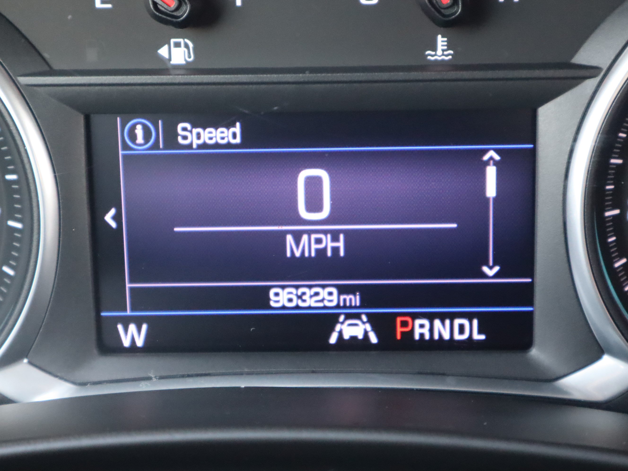 Used 2020 Chevrolet Equinox LT FWD image 24