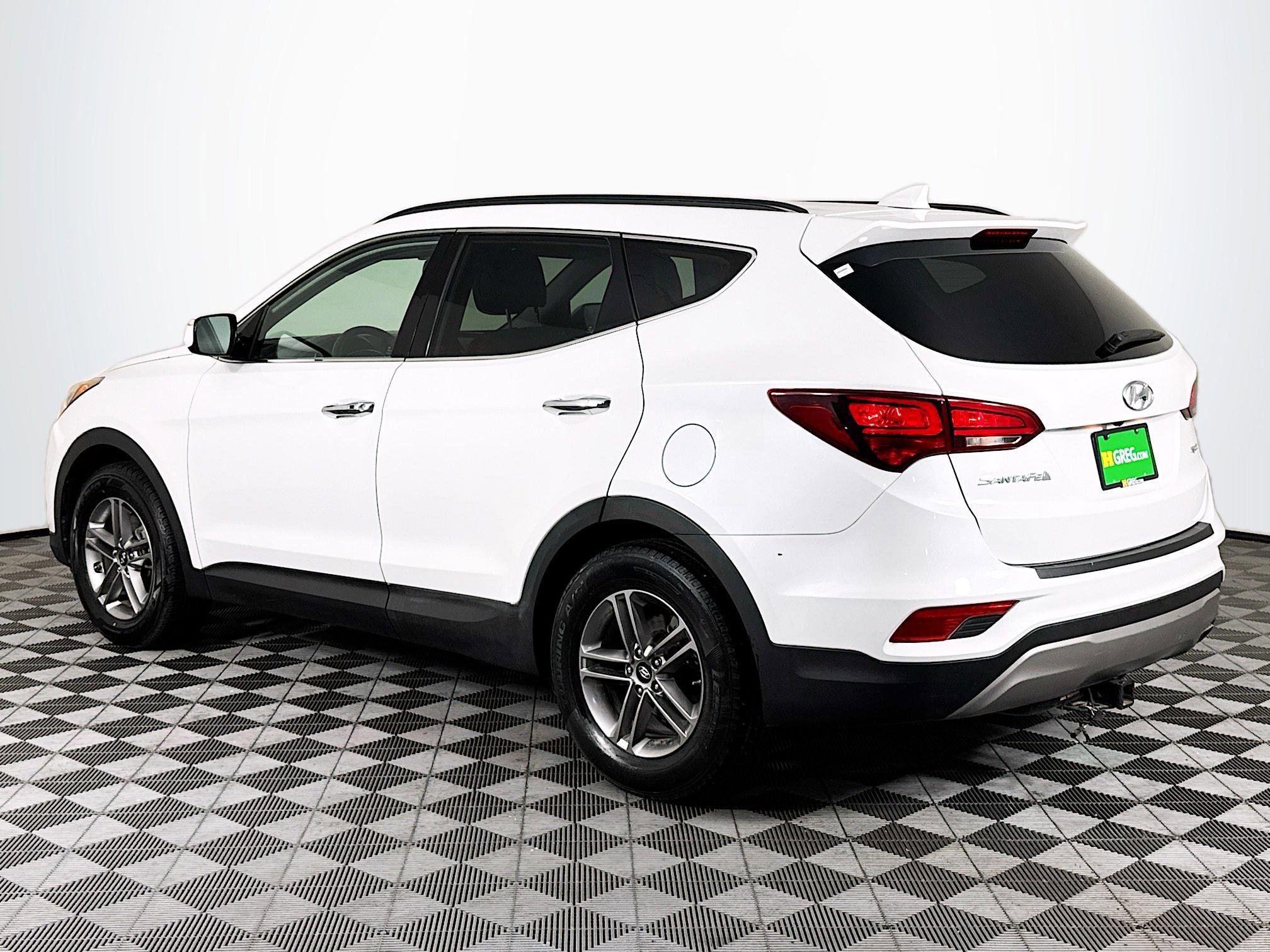 Used 2017 Hyundai Santa Fe Sport image 6
