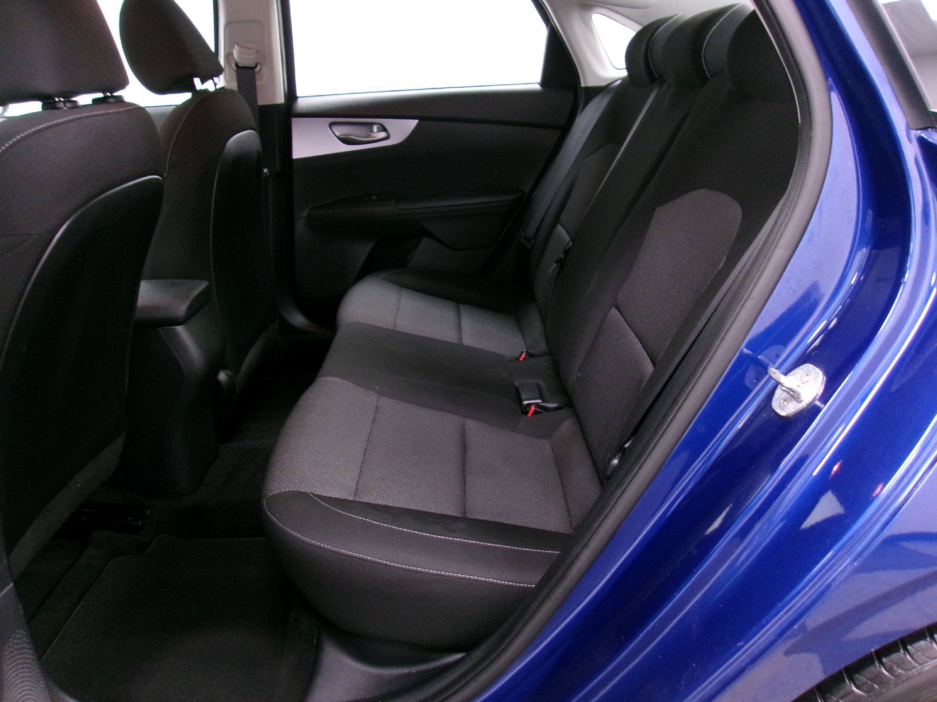 Used 2022 Kia Forte LXS FWD image 9