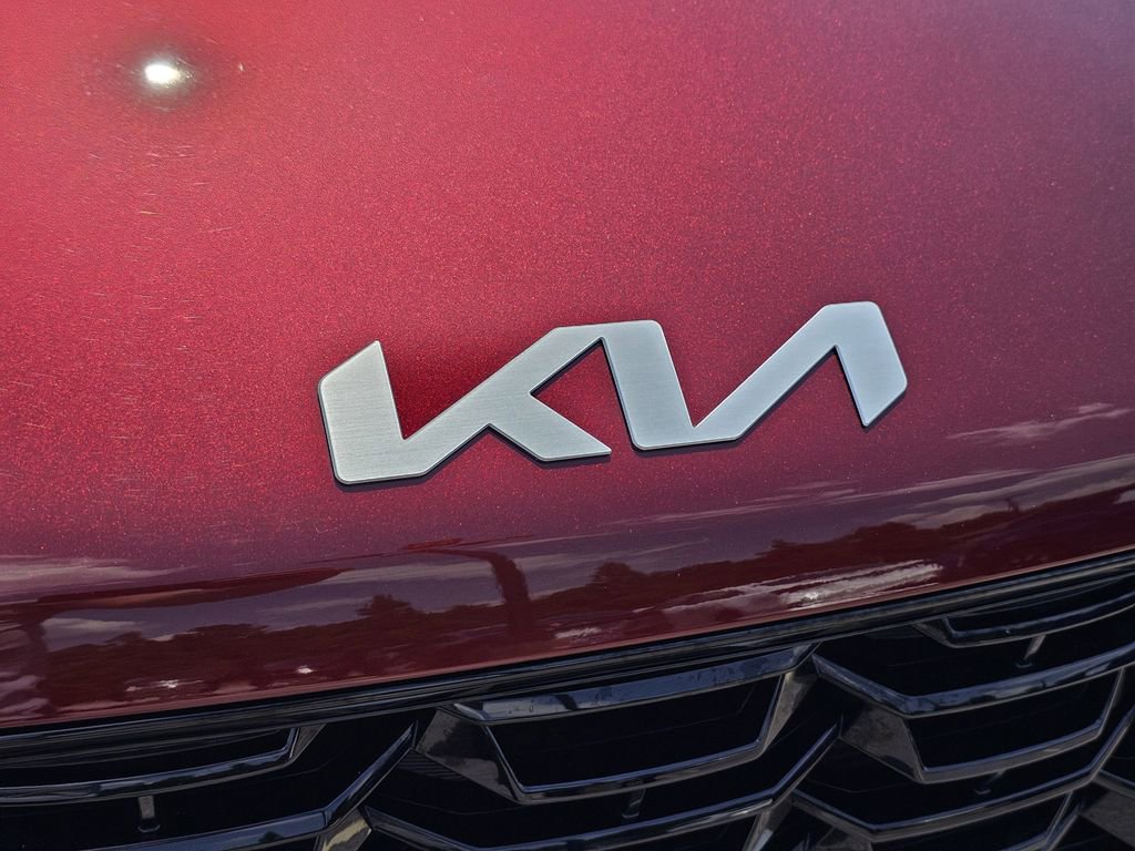 Used 2025 Kia Sorento S w/ Panoramic Sunroof Package image 3