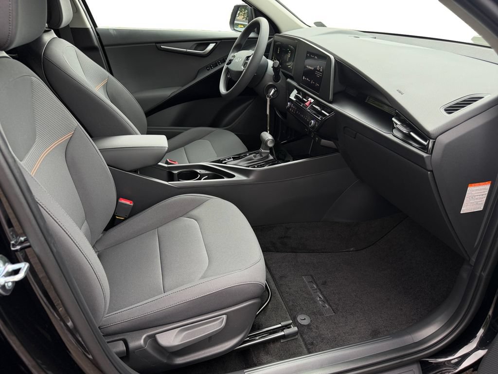 New 2026 Kia Niro LX FWD image 6