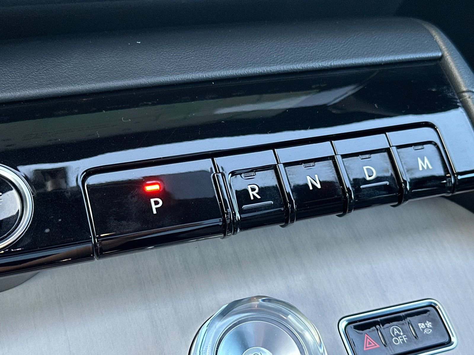 Used 2025 Lincoln Navigator Reserve w/ Jet Appearance Package image 26