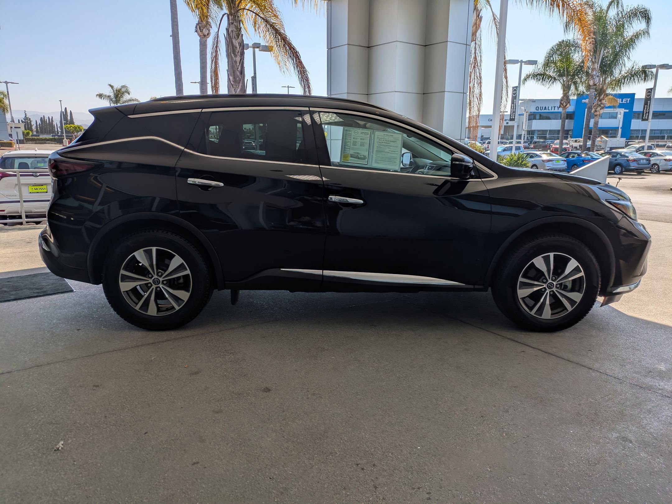 Used 2023 Nissan Murano SV image 4