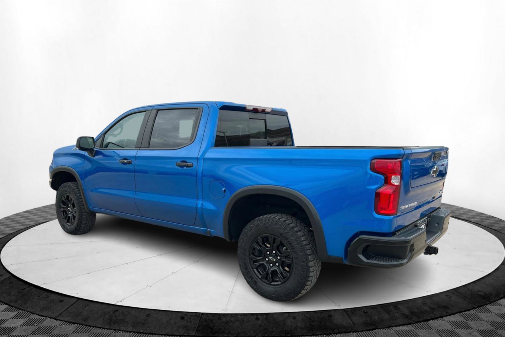 Certified 2023 Chevrolet Silverado 1500 ZR2 w/ Technology Package image 3