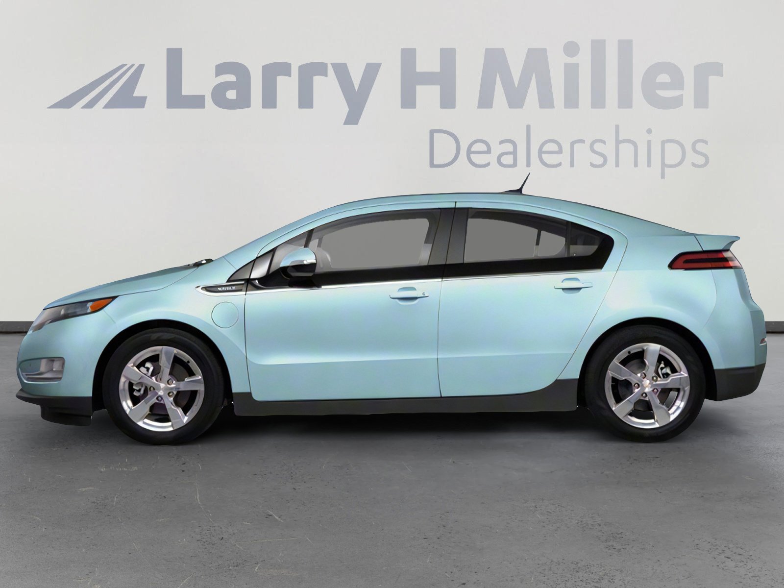 Used 2013 Chevrolet Volt w/ Enhanced Safety Package 2 FWD image 3