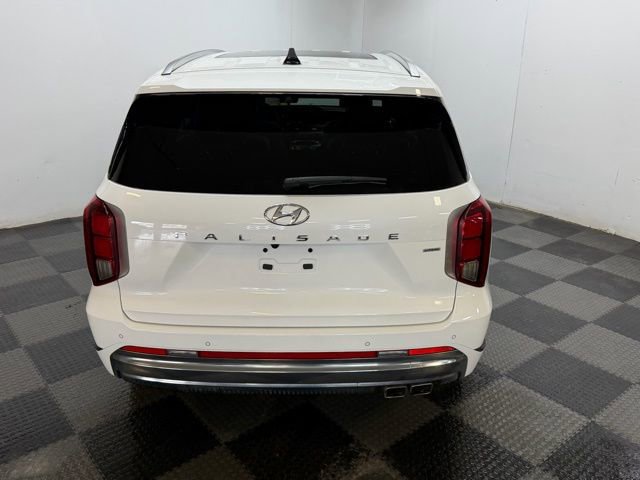 Used 2023 Hyundai Palisade Calligraphy image 11