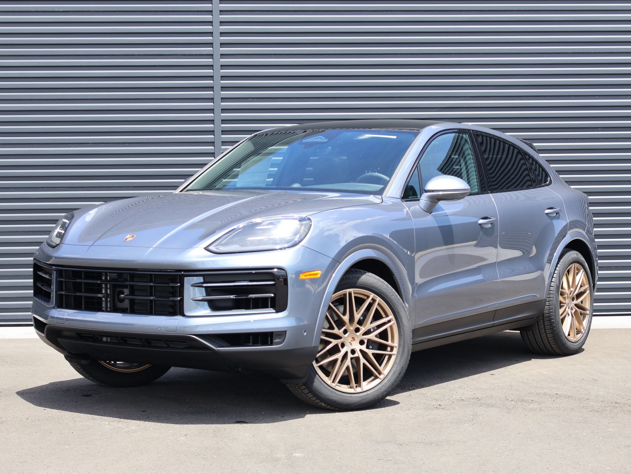 New 2026 Porsche Cayenne Coupe AWD/4WD image 1