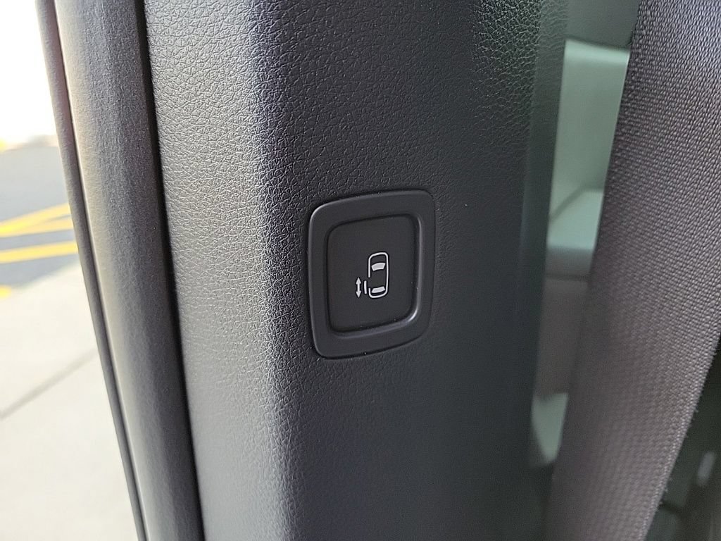 Used 2022 Kia Carnival SX Prestige FWD image 20