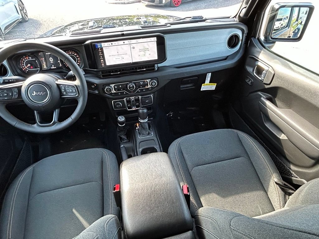 Used 2024 Jeep Gladiator Sport AWD/4WD image 11