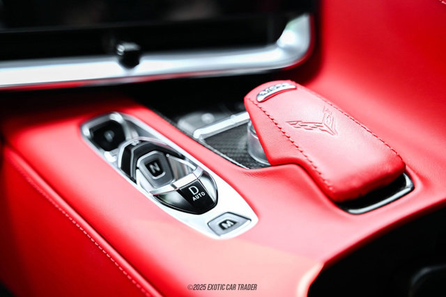 Used 2020 Chevrolet Corvette Stingray Premium Cpe w/ 3LT Preferred Equipment Group image 33