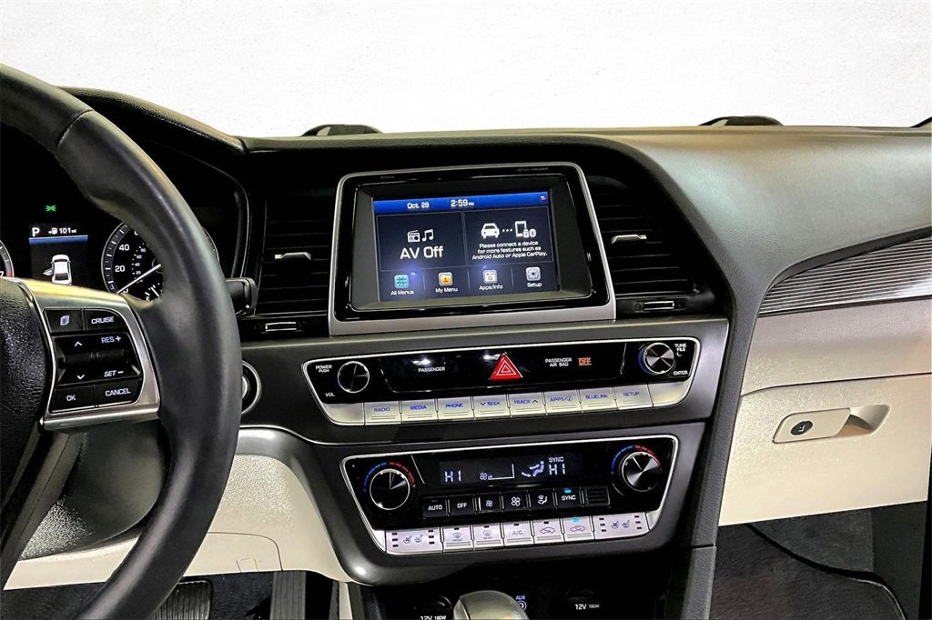 Used 2018 Hyundai Sonata Limited image 10