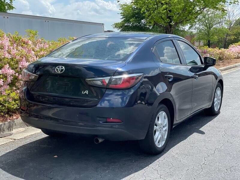 Used 2017 Toyota Yaris iA FWD image 7